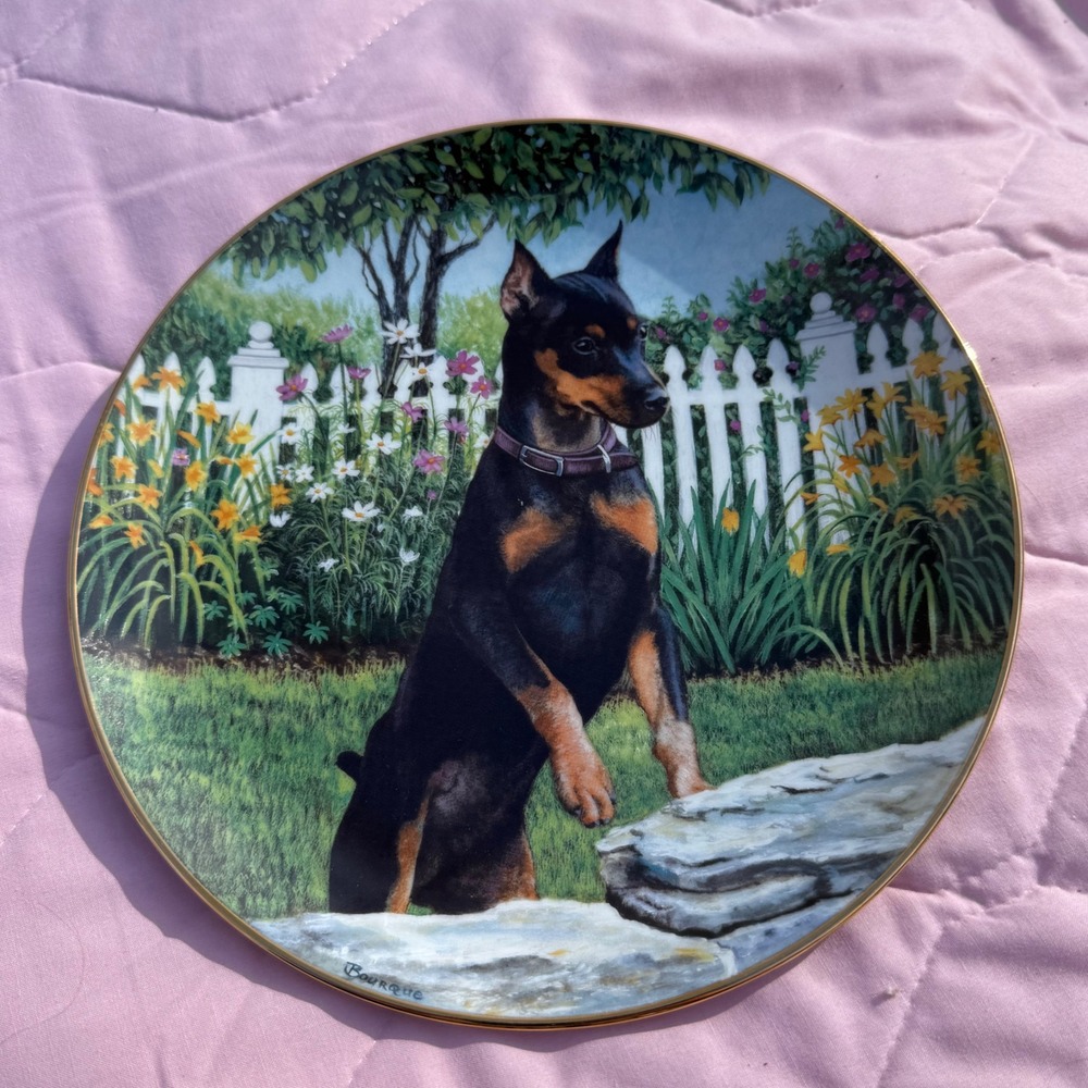 Danbury Mint Miniature Pinschers Plate "Sneaking a‎ Peek" Dog Decor